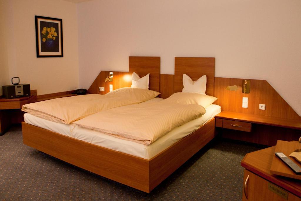 Parkhotel Goldlinde Bodenwerder Rom bilde